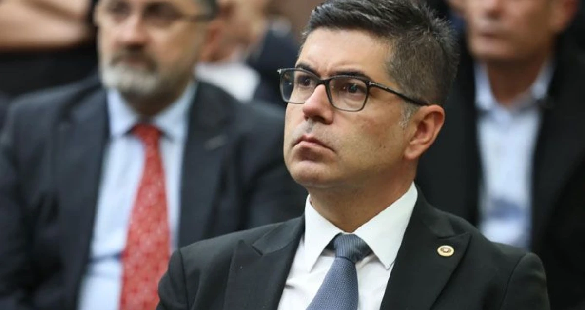 1,2 Milyon Lira Maaşlı Rektör Skandalı Meclis Gündeminde