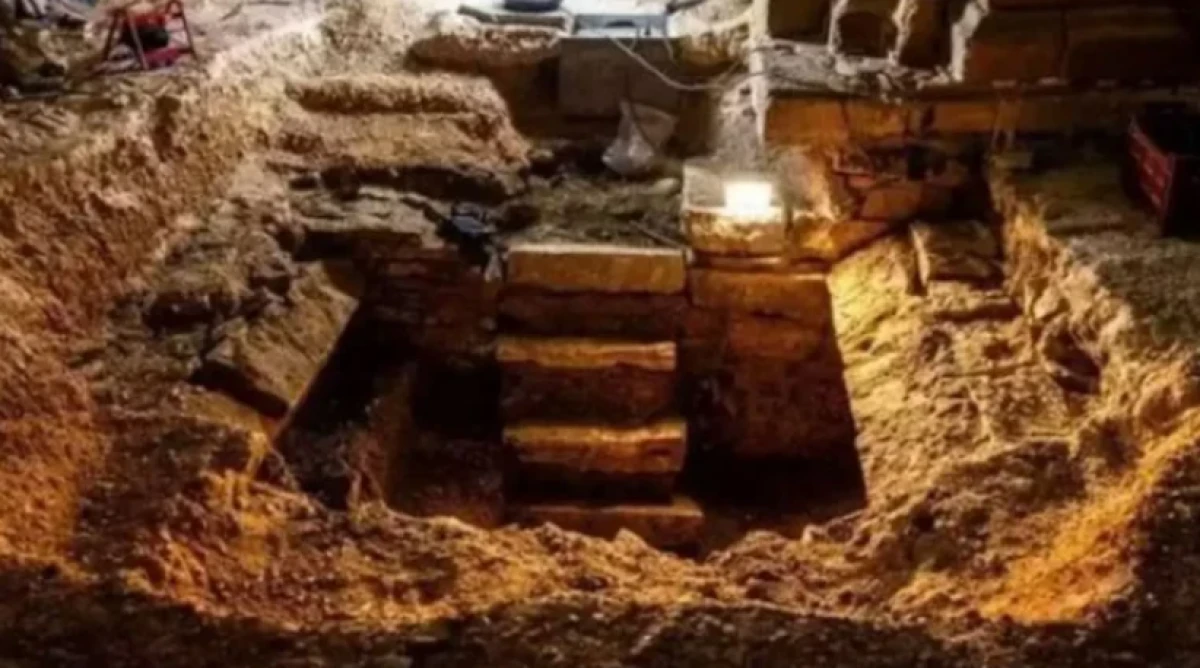 400 yıllık mühürlü kapı açıldı: Arkeologlar gözlerine inanamadı