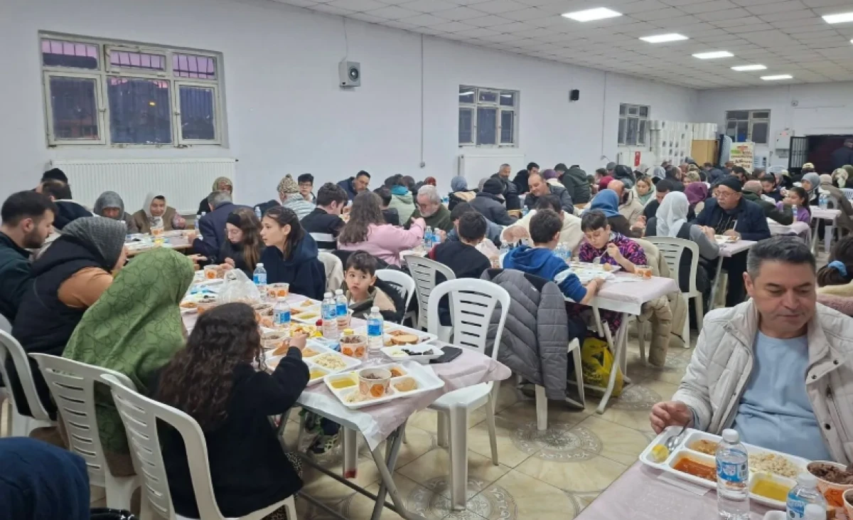 8 Yıldır S&uuml;ren Gelenek