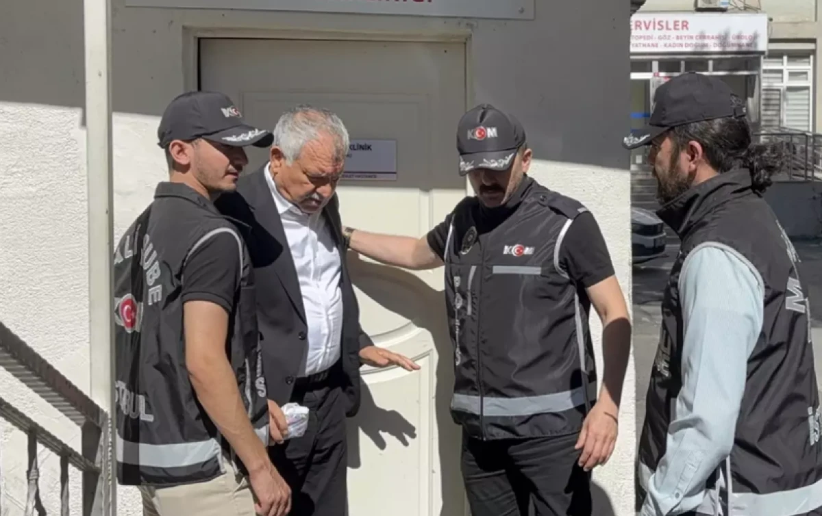 Adana Büyükşehir Belediye Başkanı Zeydan Karalar tutuklandı