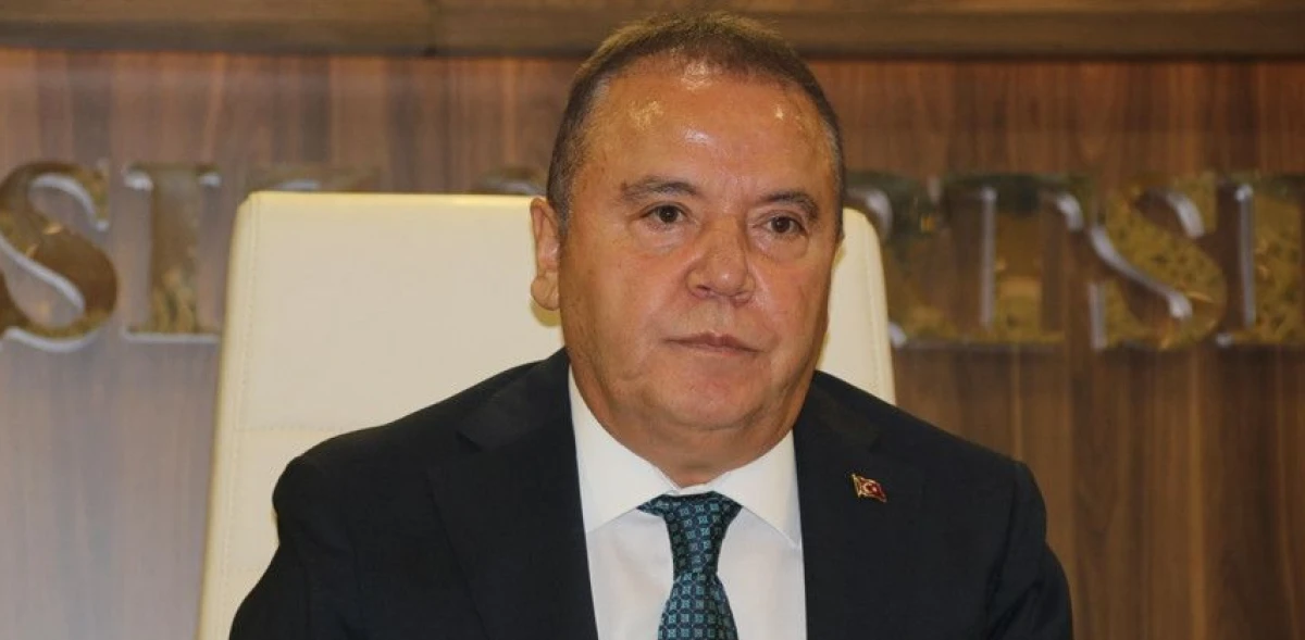 Antalya şokta! Muhittin Böcek'in yasak aşkı itirafçı oldu