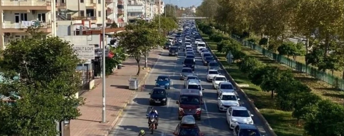 Antalya’nın o yolu 15 gün kapanacak! Belediye sürücüleri uyardı