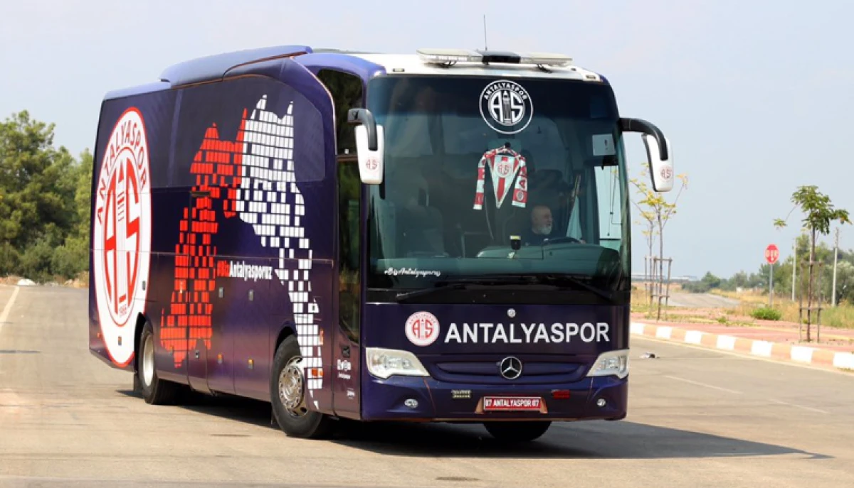 Antalyaspor’a Haciz Şoku: Takım Otobüsüne El Konuldu