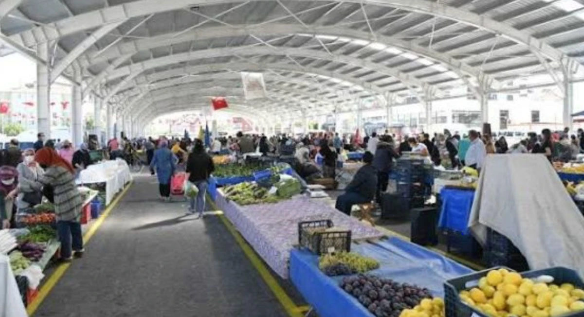 Arife g&uuml;n&uuml; kurulacak pazarlar belli oldu