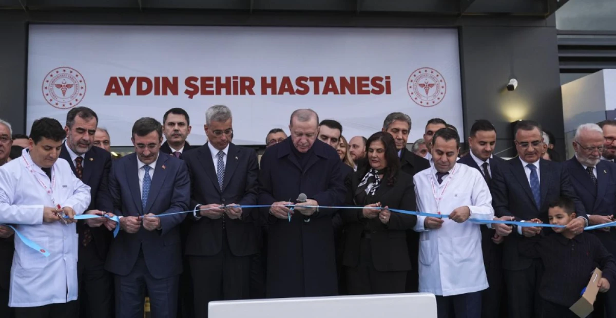 Aydın Şehir Hastanesi hizmete a&ccedil;ıldı