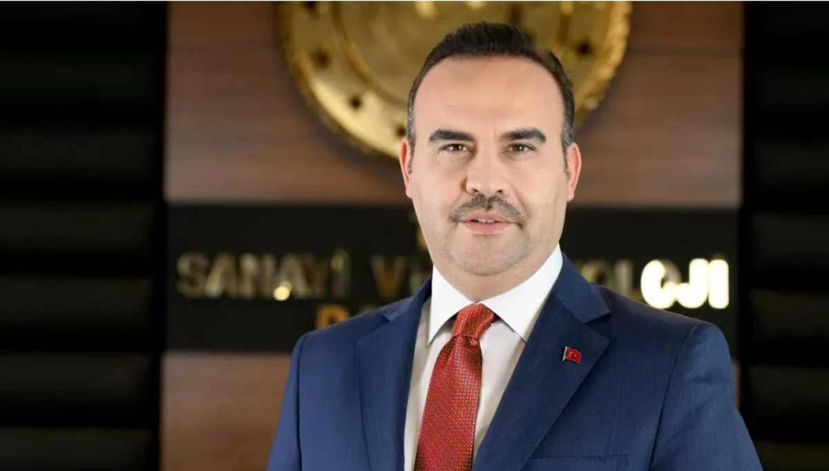 Bakan Kacır 'Yeni Teşvik Sistemi'nin detaylarını anlattı, "Fabrikalarımızda 200 bin robot çalışacak" dedi