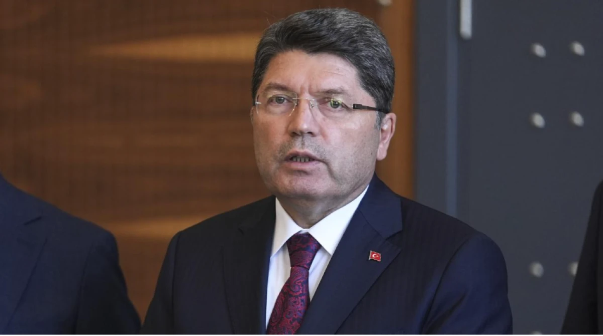 Bakan Tunç: Son 15 gün içerisinde çıkan yangınlarla ilgili 17 kişi tutuklu