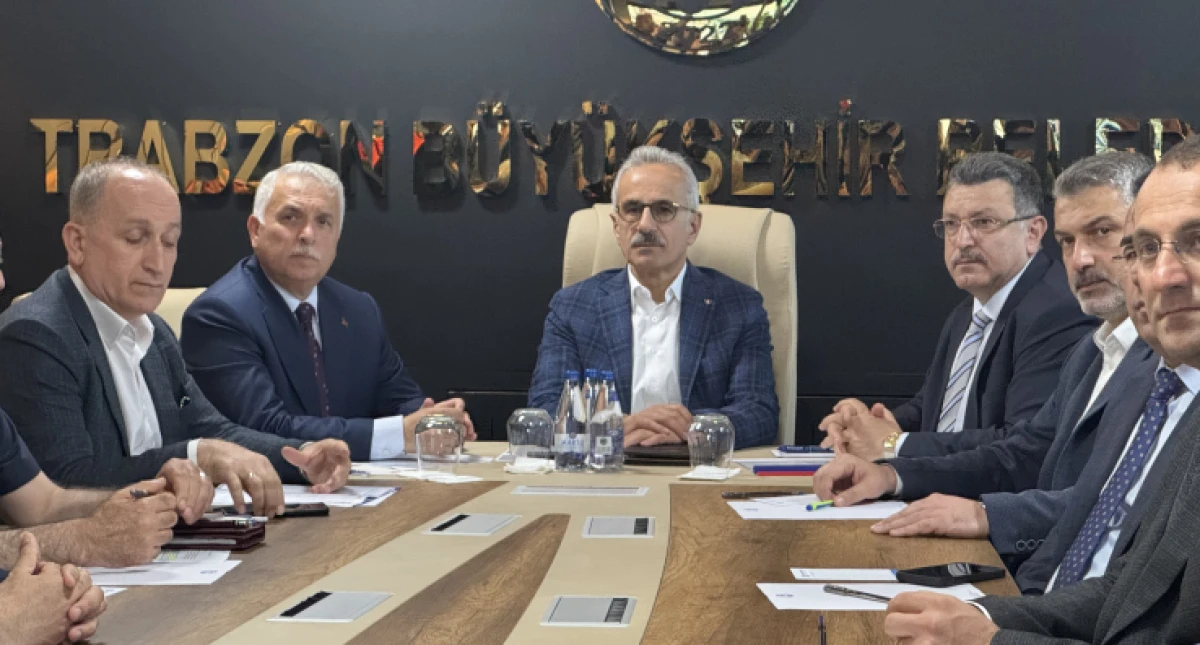 Bakan Uraloğlu: Trabzon'da 288 personel ve 14 dron ile çalışmalar devam ediyor