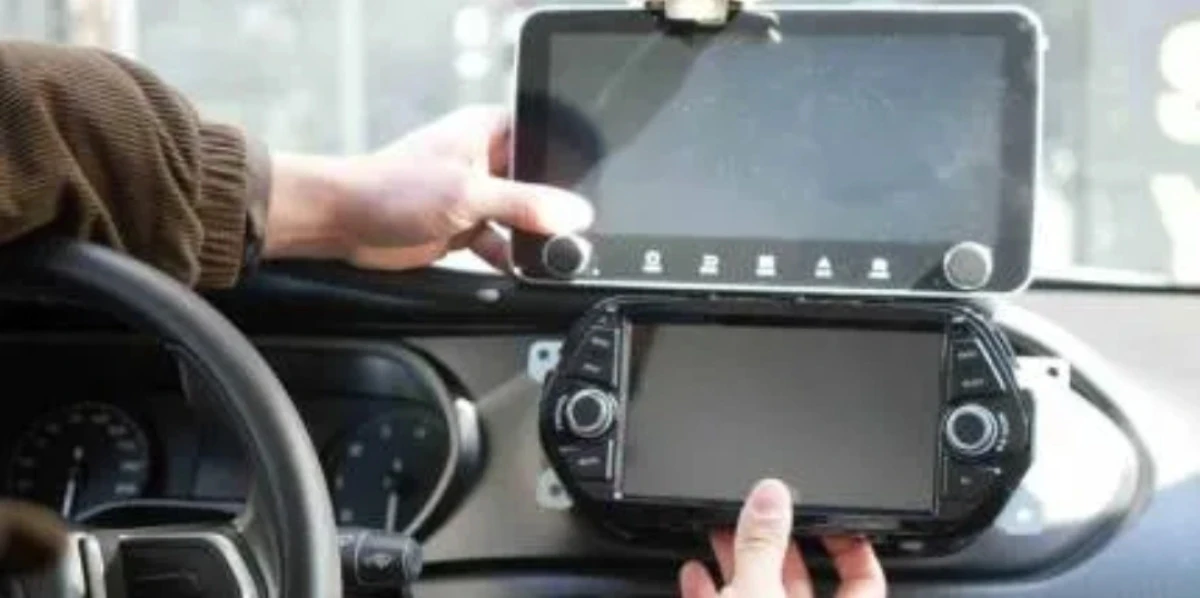 Bakanlık ara&ccedil;lara ekran yasağında geri adım attı