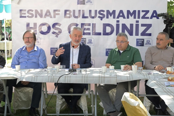 Başkan Başdeğirmen Aşağı Mahrukatçılar Sitesi Esnafı ile Buluştu