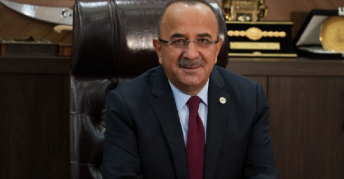 Başkan Tural &ccedil;ocukların bayramını kutladı