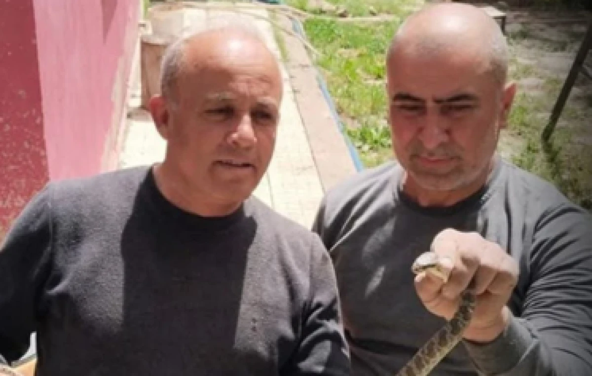 Başkanın Bahçesinde Sürpriz Misafir