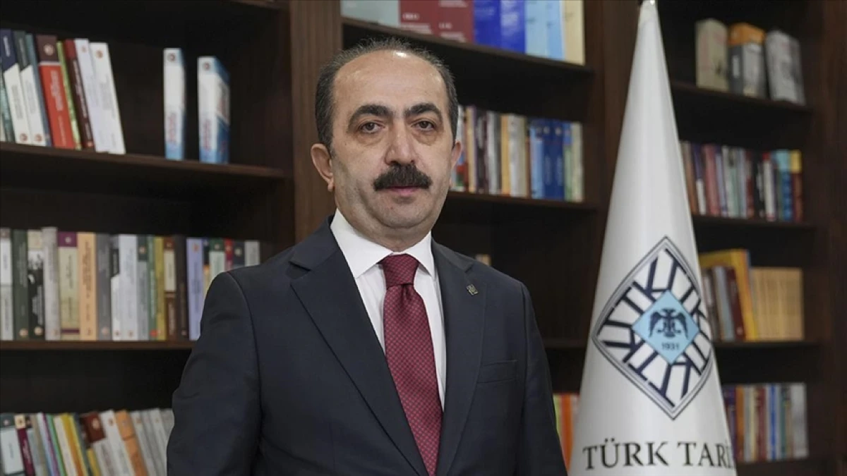 BİR GARİP TTK (T&Uuml;RK TARİH KURUMU) BAŞKANI İ&Ccedil;İN NE DENEBİLİR Kİ?