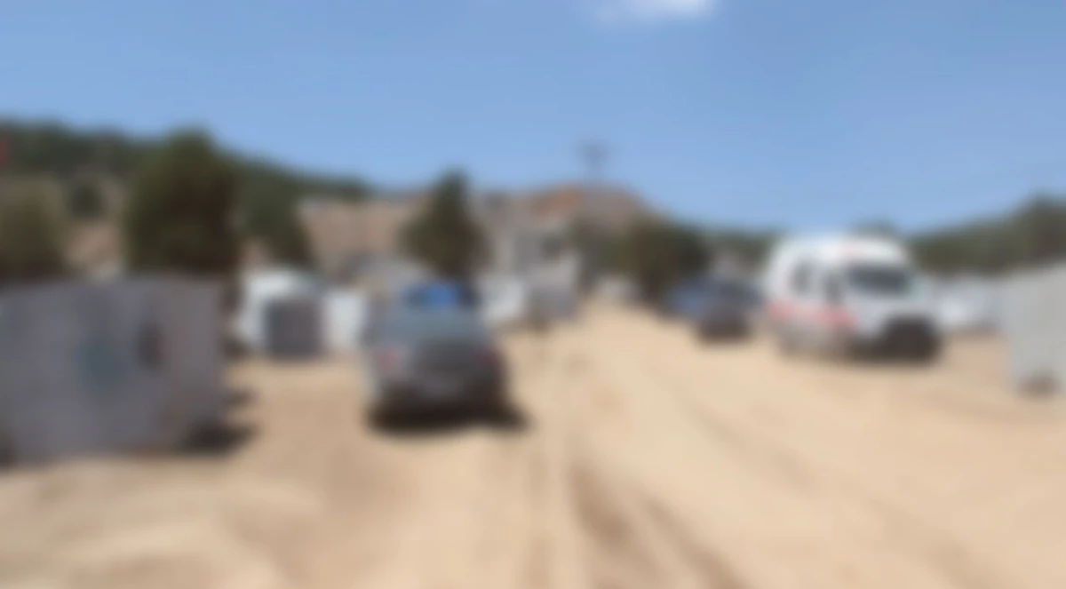 Blok mermer devrildi, 5 iş&ccedil;i yaralandı