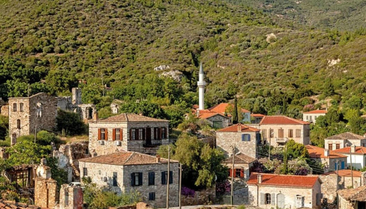 Bu k&ouml;yde bir devir sona eriyor