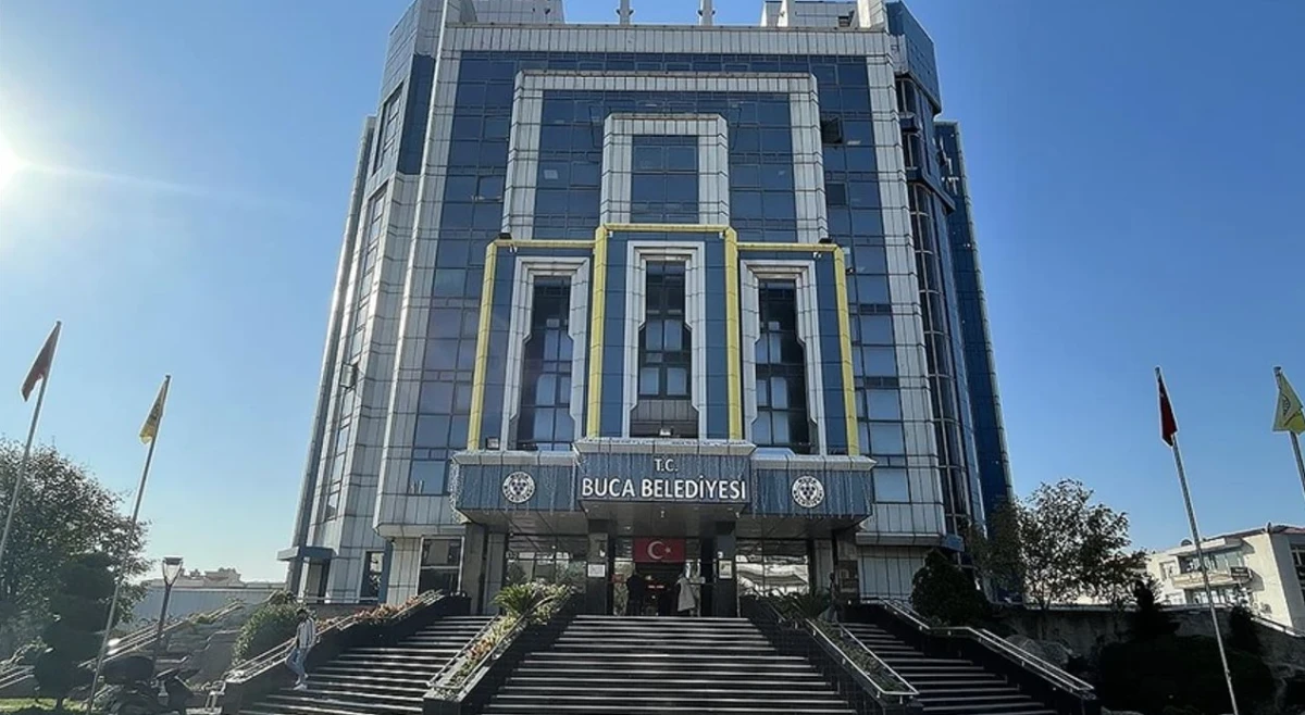 Buca Belediyesi r&uuml;şvet operasyonunda 7 tutuklama!