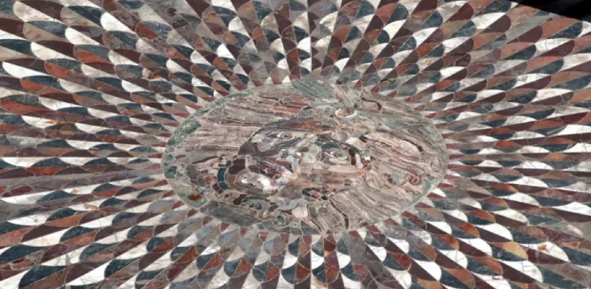 Burdur'da Medusa mozaiğinin üzeri kapatıldı