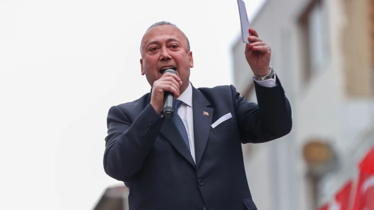 CHP'de &Ouml;zkan Yalım partisinden ihra&ccedil; edildi