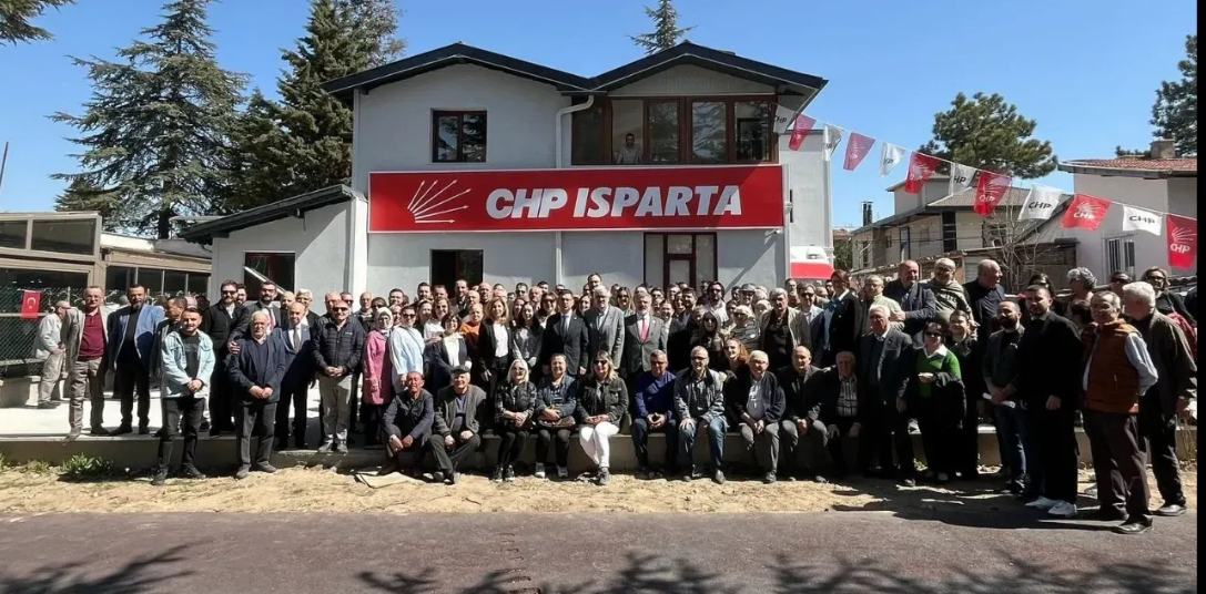 CHP’de yeni yönetim görev dağılımını yaptı