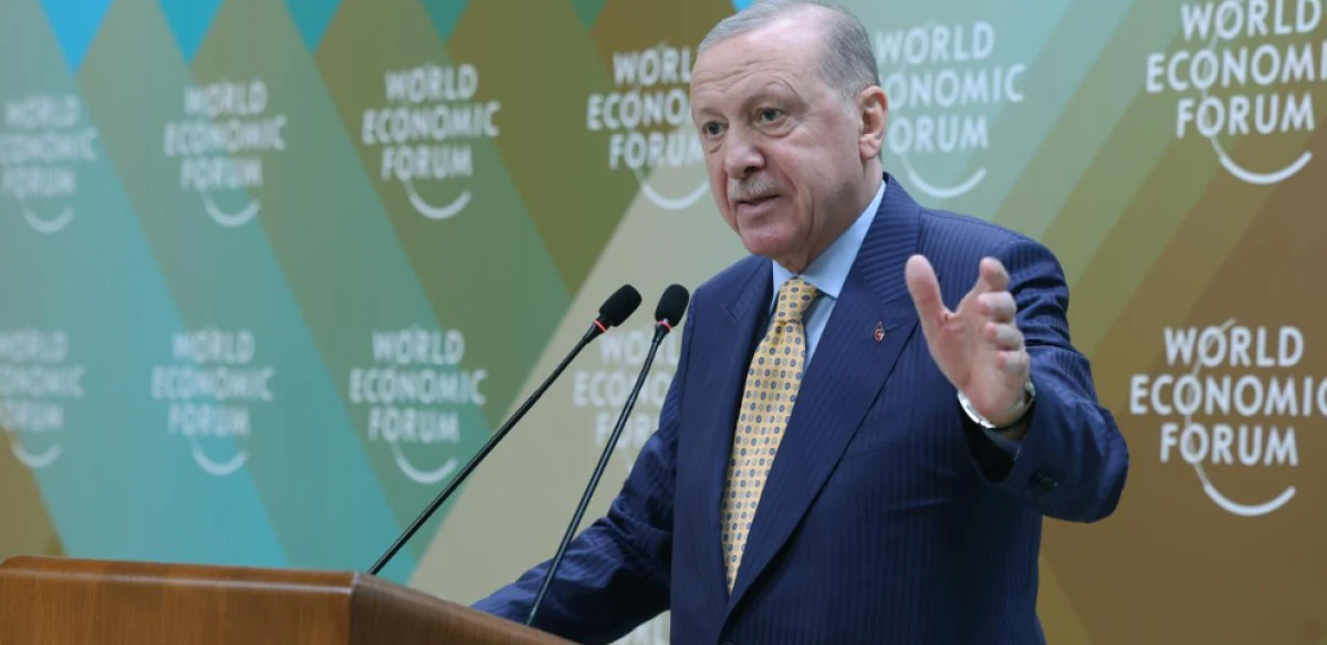 Cumhurbaşkanı Erdoğan: Anlamsız savaşın faturasını t&uuml;m insanlık &ouml;d&uuml;yor