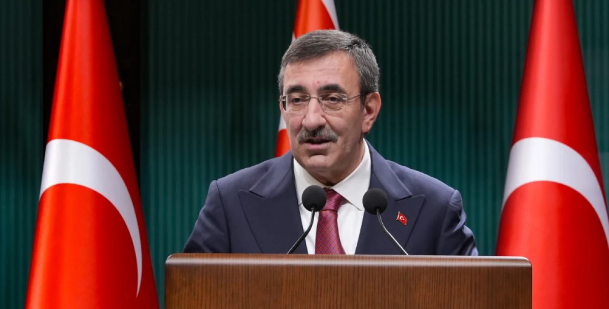 Cumhurbaşkanı Yardımcısı Yılmaz: Yeni anayasa için ilk toplantıyı bayram öncesi yapacağız