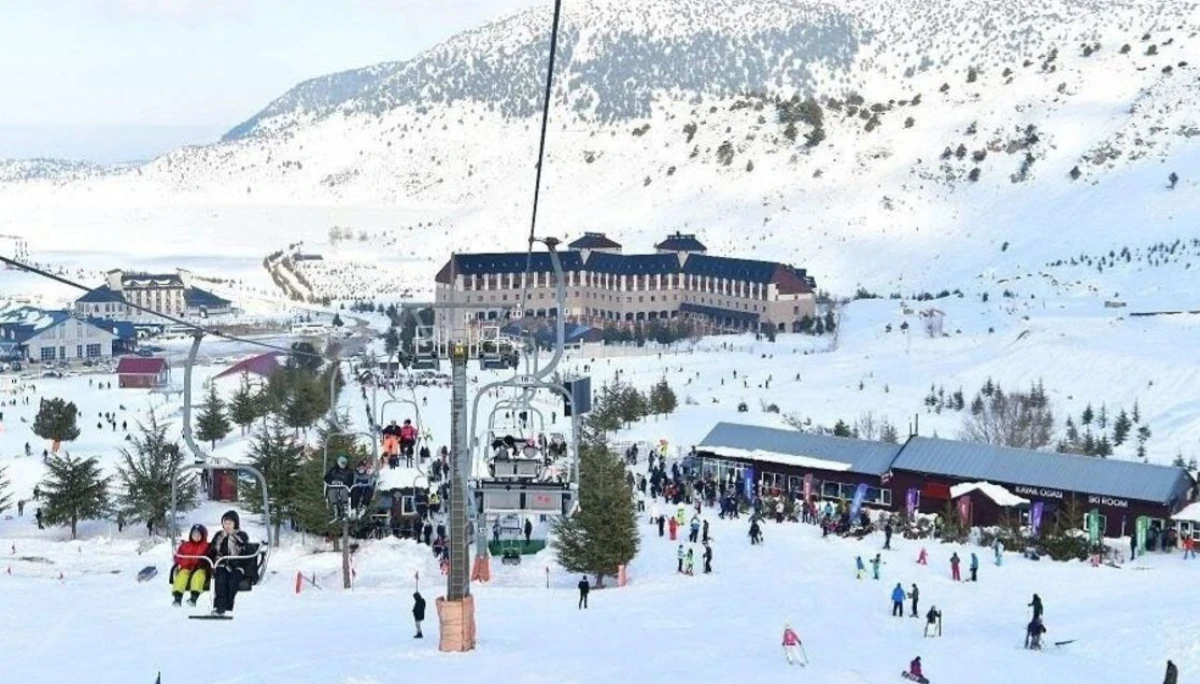 Davraz&rsquo;da Şiddetli R&uuml;zg&acirc;r Nedeniyle Mekanik Tesisler Kapatıldı