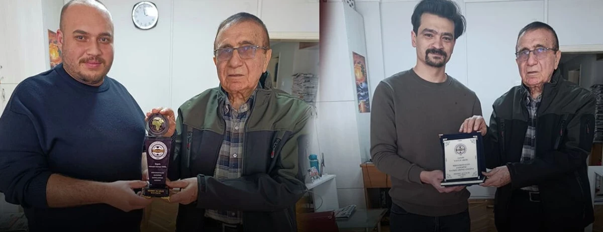 DEMOKRAT32 PERSONELİNE ANLAMLI PLAKET