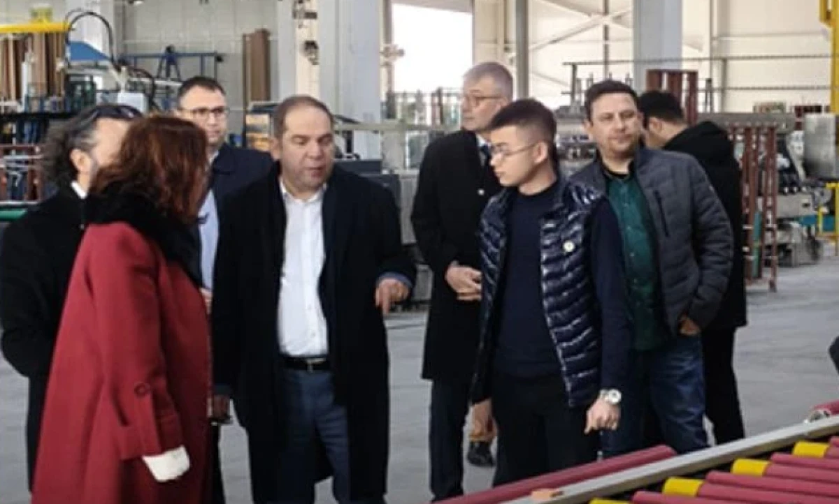 Devlet, &uuml;reticinin hep yanında oluyor