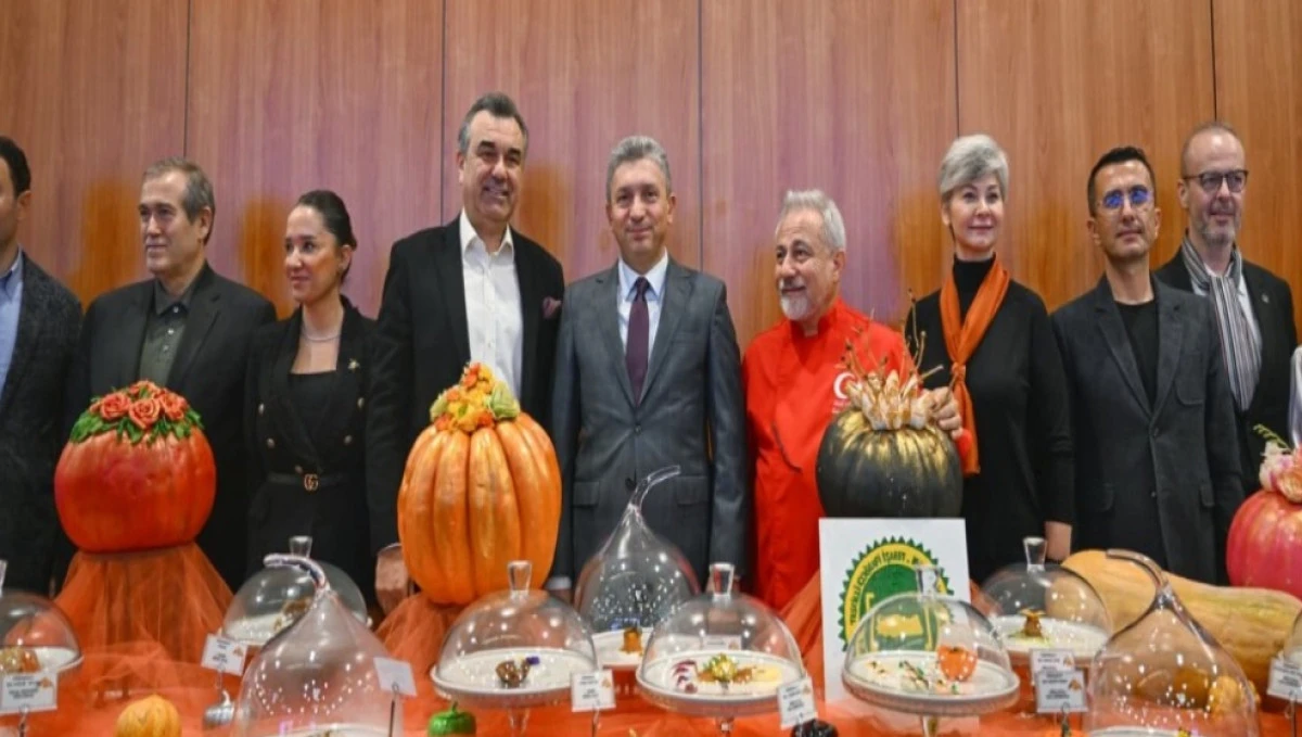 D&ouml;şemealtı kabağı 53 ayrı lezzetle sahnede