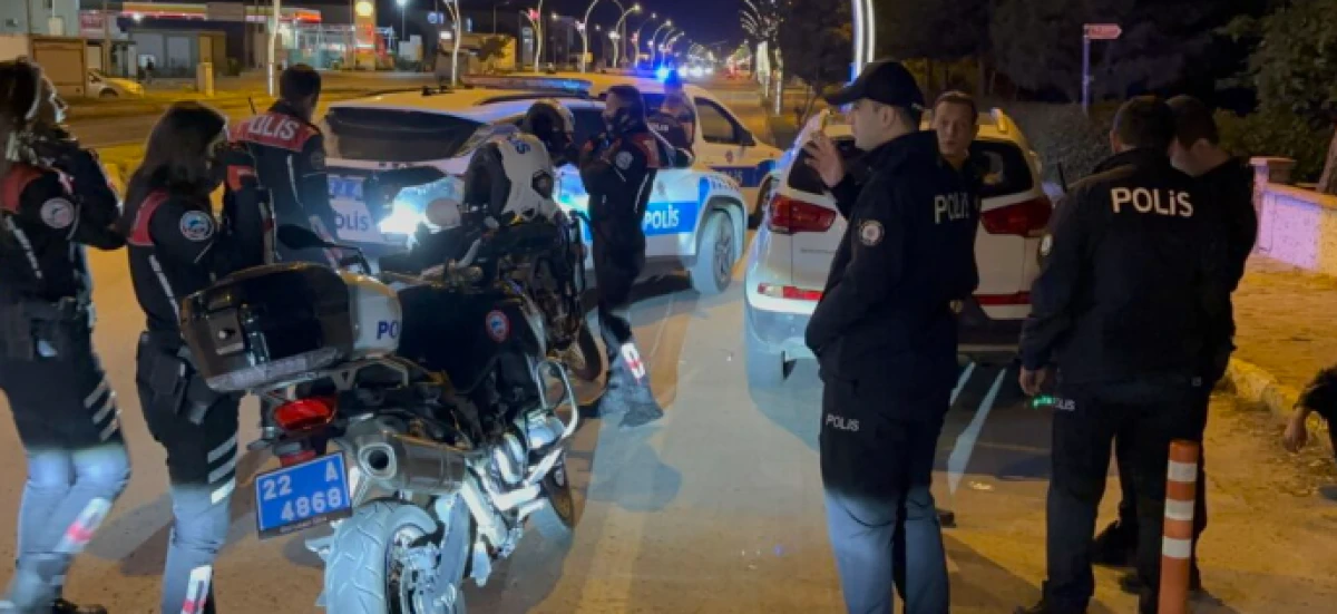 Dur İkazına Uymayan Ehliyetsiz Sürücü Yakalandı