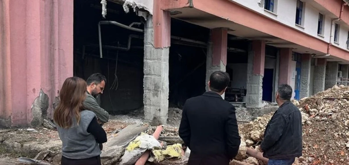Eğirdir Spor Salonu Baştan Sona Yenileniyor