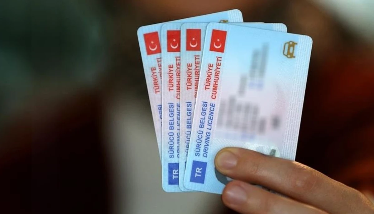 Ehliyet artık tarih oldu, trafikte yeni dönem başlıyor!