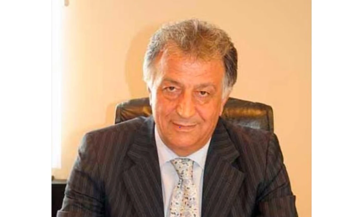 ELEKÇİYİ PADİŞAH YAPMIŞLAR; “VAY GİDİ BENİM ELEKLERİM VAY” DEMİŞ.