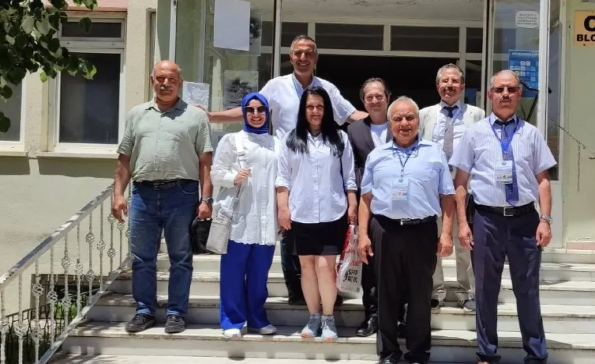 Emekli eğitim çalışanlarına vefa