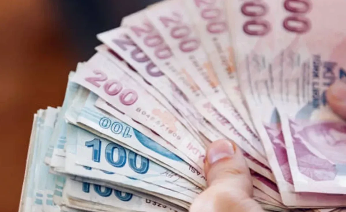 Emekli Maaşına Y&uuml;zde 25 Kesinti Geliyor