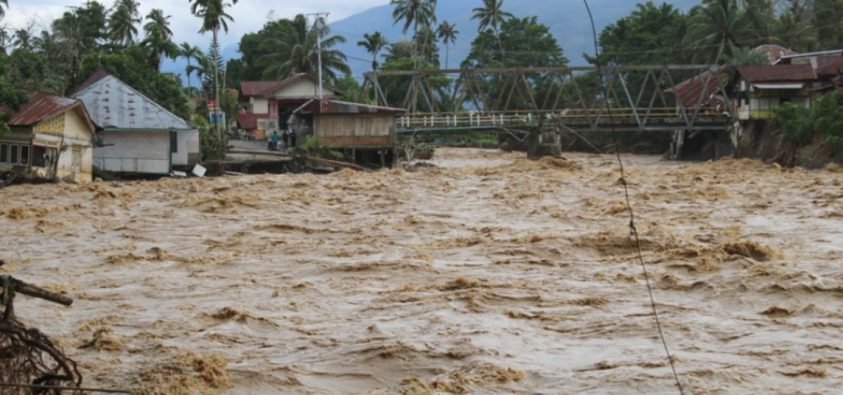 Endonezya'da şiddetli yağışların yol açtığı afetlerde ölenlerin sayısı 442'ye yükseldi