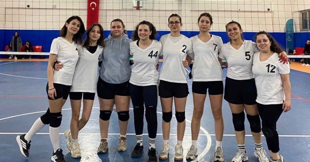 EVİNİN SULTANLARI TURNUVASINDA YARI FİNAL HEYECANI!