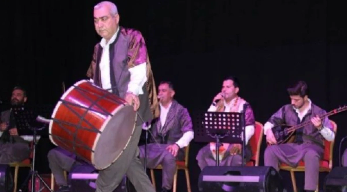 Festivalde sıra gecesi akşamı