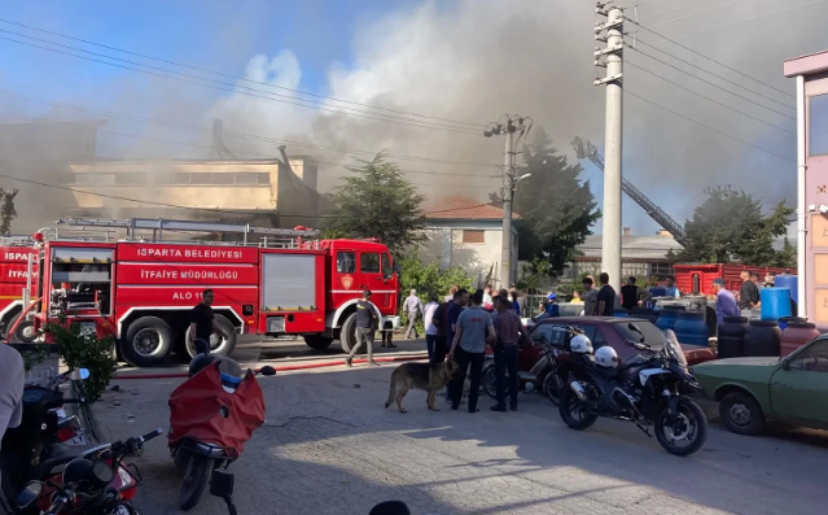 Gül Petek Sanayi’de Yangın Paniği