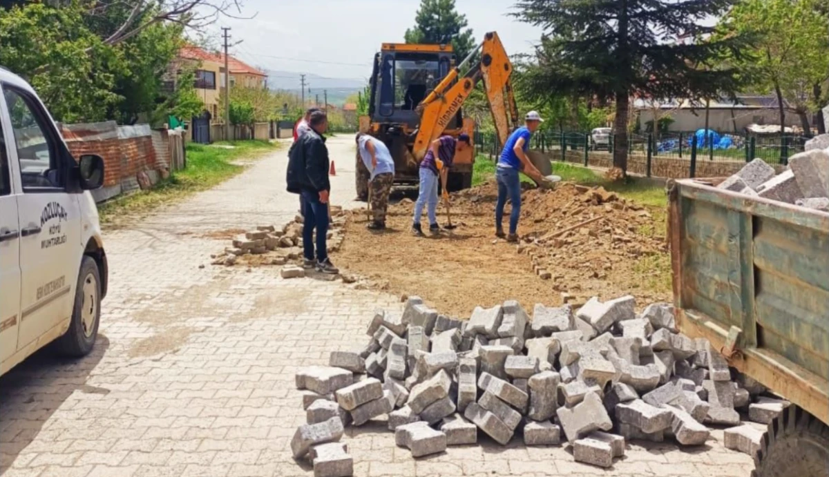 Gurbetçilerin köyünde hummalı çalışma var