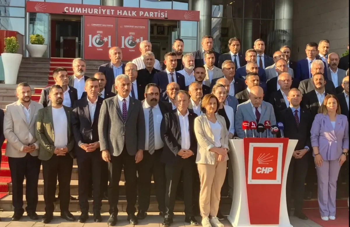 Halkın partisi teslim alınamayacak
