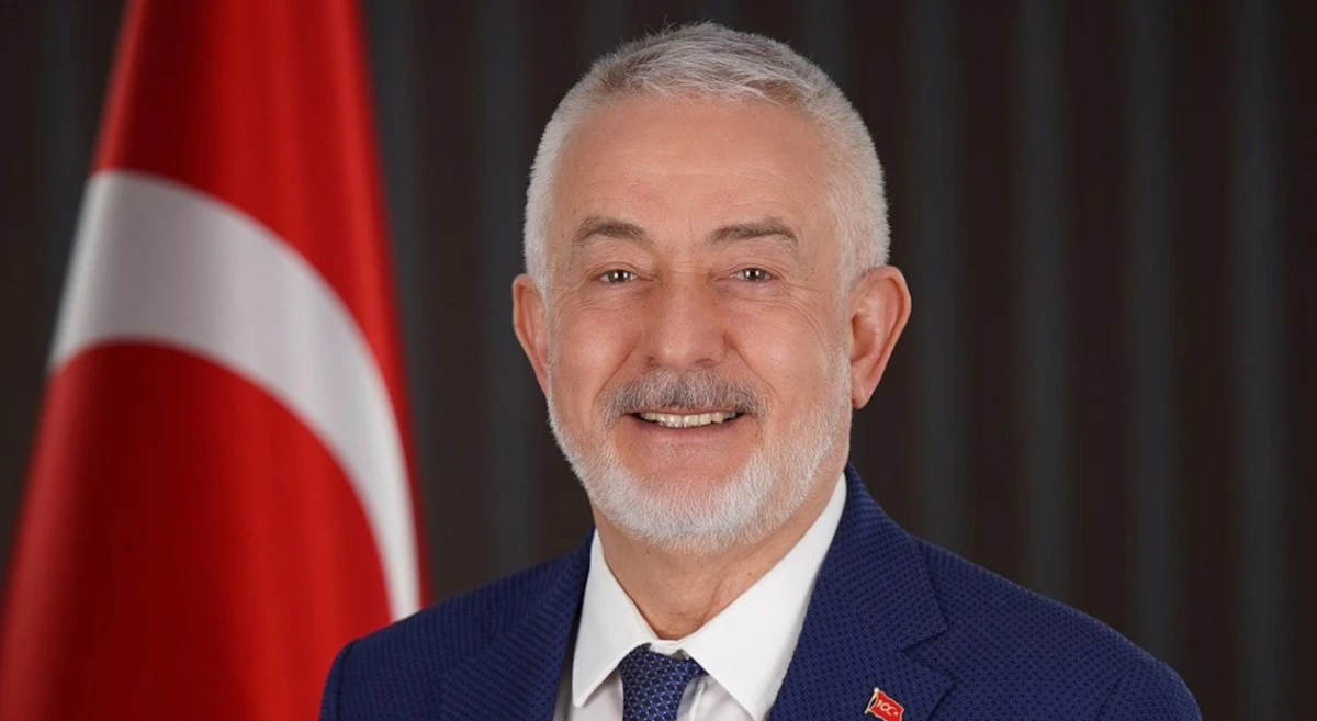 Isparta Belediye Başkanı Ş&uuml;kr&uuml; Başdeğirmen'den 2026 Yeni Yıl Mesajı