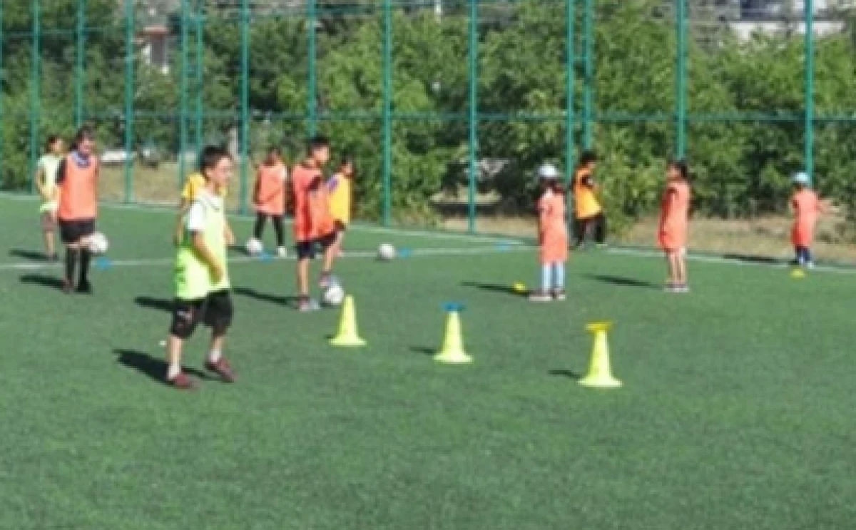 Isparta Belediyesi’nden 13 Yeni Semt Sahası