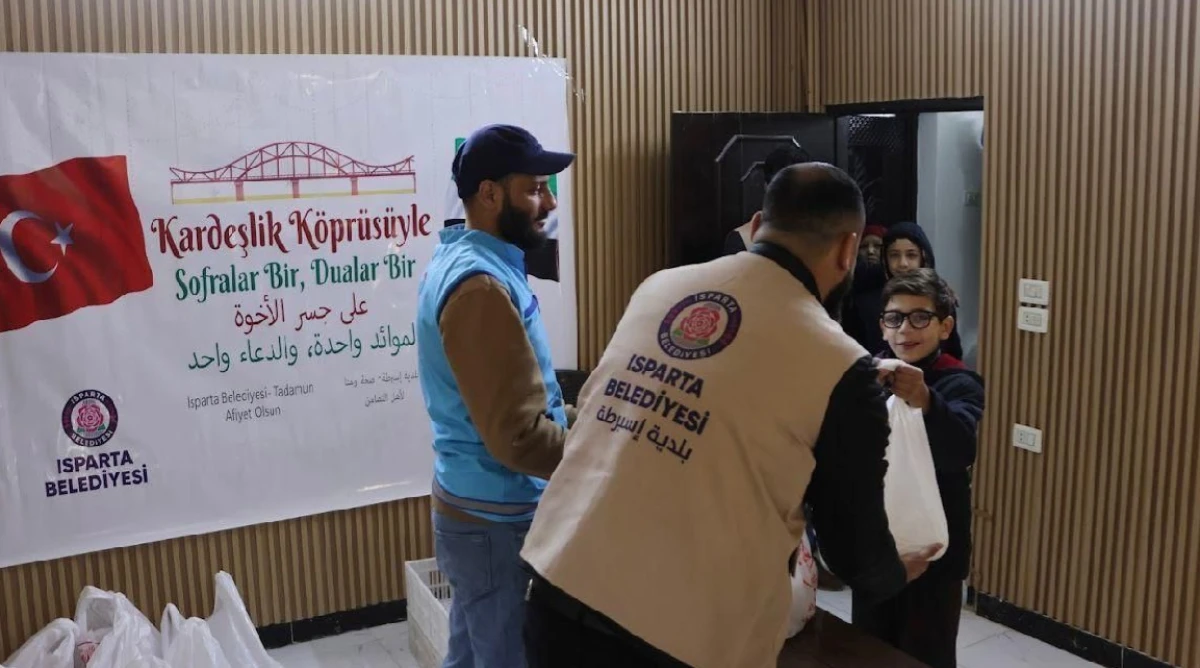 Isparta Belediyesi&rsquo;nden Suriye&rsquo;de İftar Dayanışması
