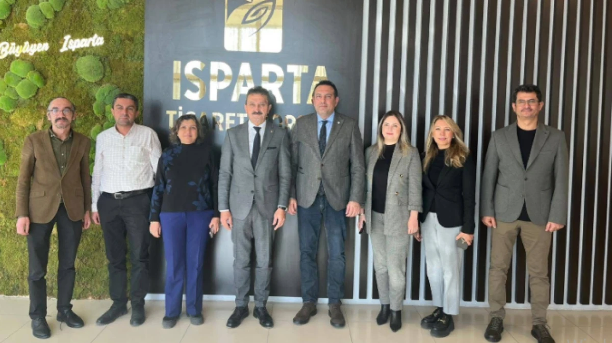Isparta Eczacılar Odası Başkanı Mustafa Güreşir ve yönetimi, Borsa Başkanı Hüdai Şahin’i ziyaret ettiler