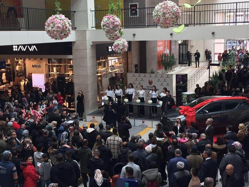 Isparta Meydan AVM, 1. Yıl Dönümü Çekilişi Yapıldı