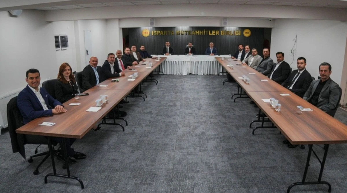 Isparta M&uuml;teahhitler Birliği&rsquo;nde Yeni Y&ouml;netim Belli Oldu