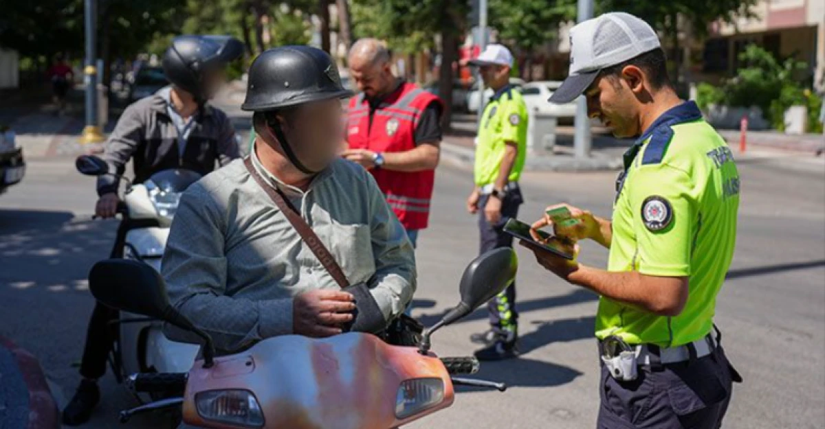Isparta'da 10 motosiklet trafikten men edildi