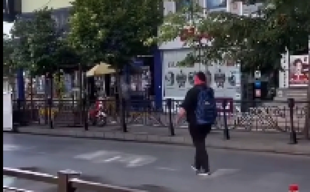 Isparta’da Cadde Ortasında Dikkat Çeken Anlar