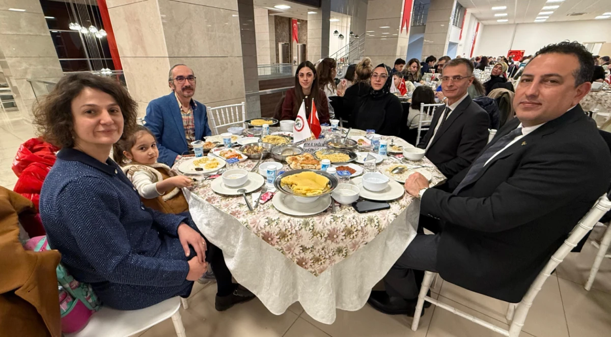 Isparta&rsquo;da Eczacılar İftar Sofrasında Buluştu